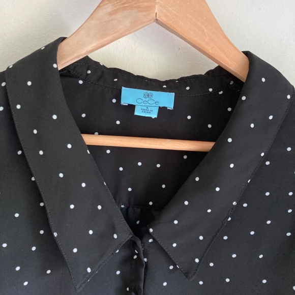 Cece Women’s polkadot button up shirt - Picture 2 of 7